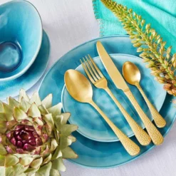 Assiettes à Dessert DE LA ROYA (lot De4) -Le Coin Cuisine 1000331127 220218 021 MOOD DETAILS P000000001000331127 mood