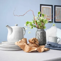 Théière HENLEY -Le Coin Cuisine 1000332757 220215 021 MOOD DETAILS P000000001000332757 mood