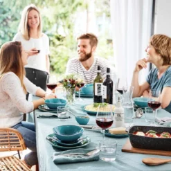 Assiette Creuse DE LA ROYA -Le Coin Cuisine 1000332789 220217 021 MOOD DETAILS P000000001000332789 mood