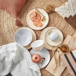 Assiettes Creuses MANOR II (lot De 4) -Le Coin Cuisine 1000332811 220217 022 MOOD DETAILS P000000001000332811 mood