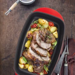 Rôtissoire Avec Couvercle Rouge 12 Rôtissoire Avec Couvercle Rouge -Le Coin Cuisine 100fd959ccd9439f93a5712630dc4da5