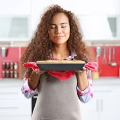 Plat Four Avec Couvercle 3 En 1 -Le Coin Cuisine 21cb094e420a4f91ba8675fa73e94012