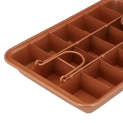 Moule à Brownie Avec Poignées -Le Coin Cuisine 21db8f83ca04456f89bc8acc2d92547f