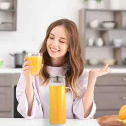 Carafe En Verre Avec Couvercle 1,2L -Le Coin Cuisine 285aca6da2b94748a1595ea6ab7b2b9d