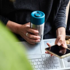 Black+Blum Tasse Nomade Isotherme -Le Coin Cuisine 97caf5bc21dc4846a44c705e2d108eac