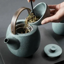 Théière Nesuto 2L -Le Coin Cuisine 987f11174eeb4668bc19c41d8b107a44