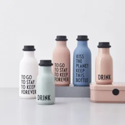 Design Letters Gourde 500ml To Go -Le Coin Cuisine b302c9459f1c4c988199ee6d6acda72f