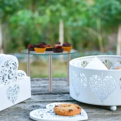 3x Plateaux-à-gâteaux 10 3x Plateaux-à-gâteaux -Le Coin Cuisine ba3ddc6e1ba947e6a668b3b6ece9e907