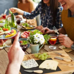 Set Planche à Fromage Avec 3 Couteaux -Le Coin Cuisine cc8a39489d45435db19312ca2e971fc5